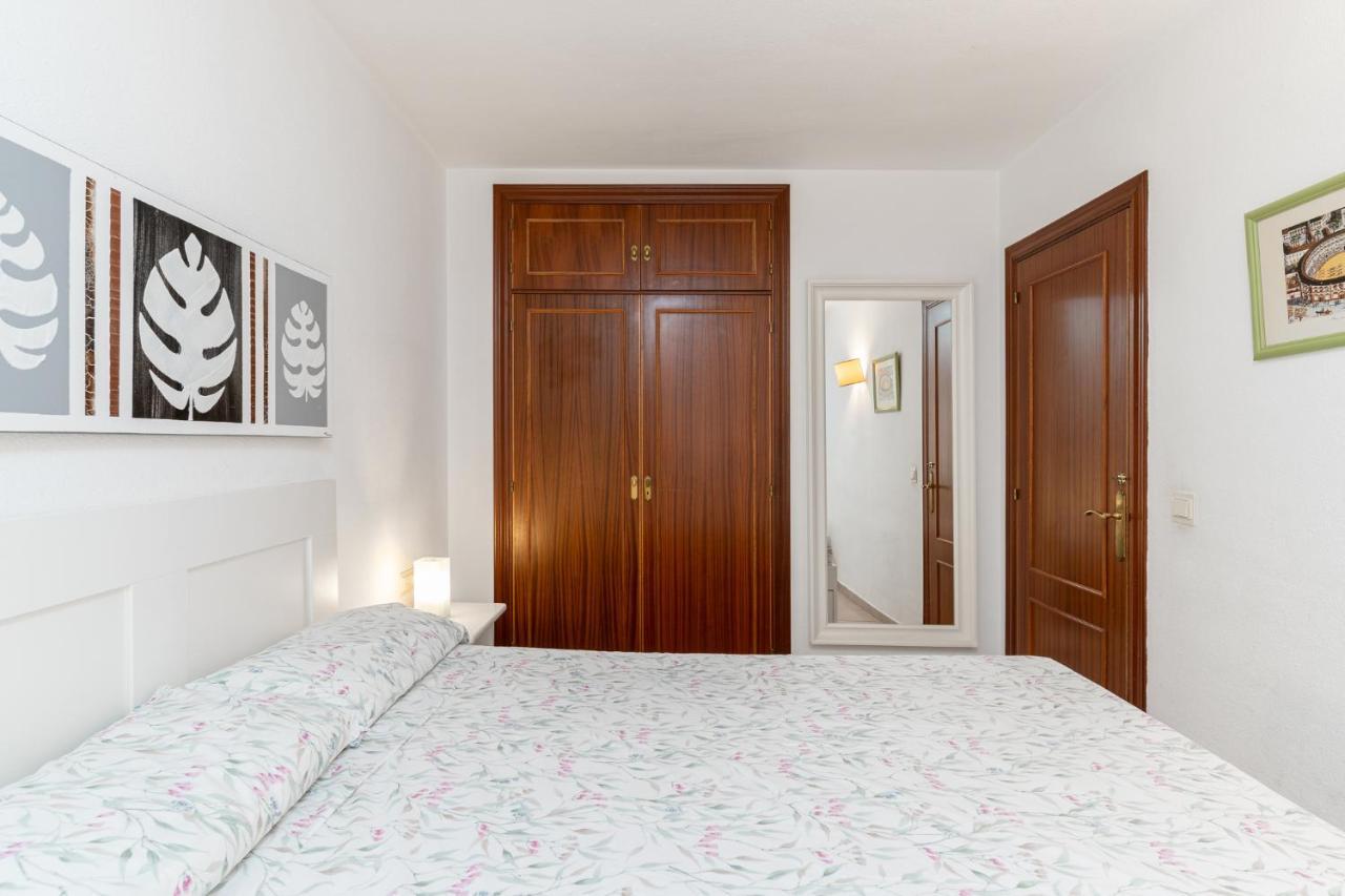 Lovely Apartment Next To The Beach Τορρεμολίνος Εξωτερικό φωτογραφία