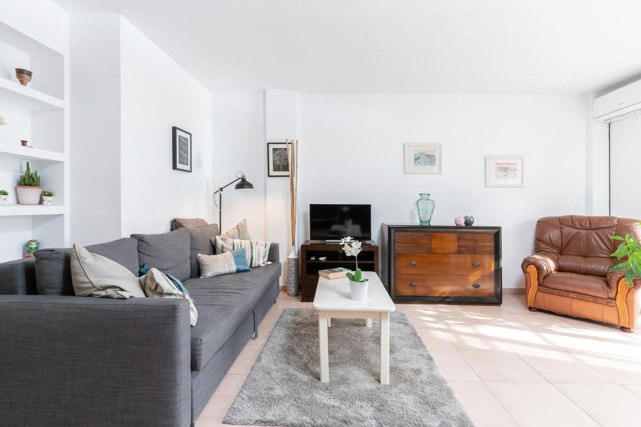 Lovely Apartment Next To The Beach Τορρεμολίνος Εξωτερικό φωτογραφία
