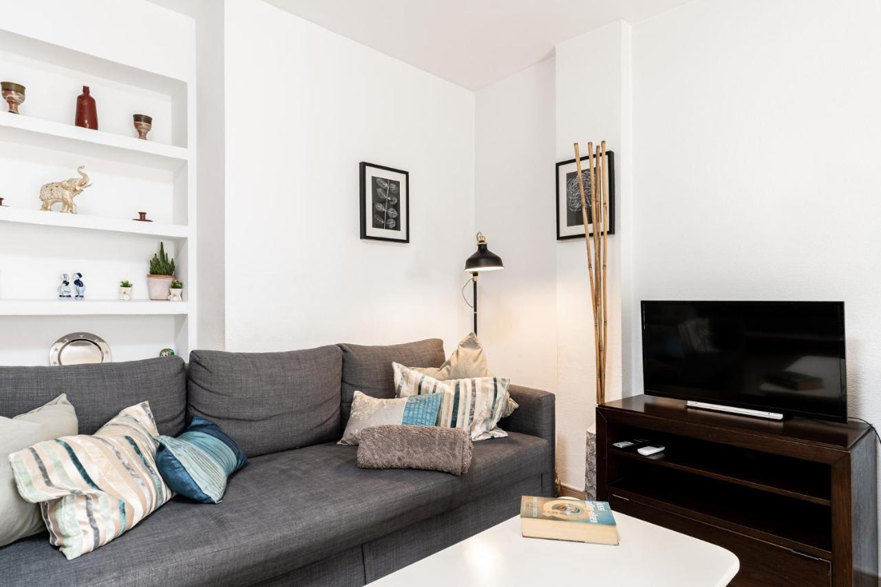 Lovely Apartment Next To The Beach Τορρεμολίνος Εξωτερικό φωτογραφία